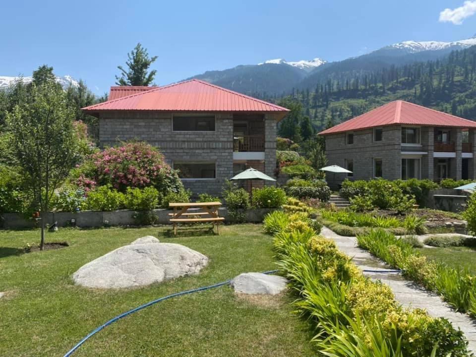The Amrit Manali 2&3 Bhk Villas Exterior photo